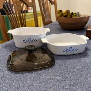 Blue Flower square Corningware 3-piece Set w/ brown clear lid